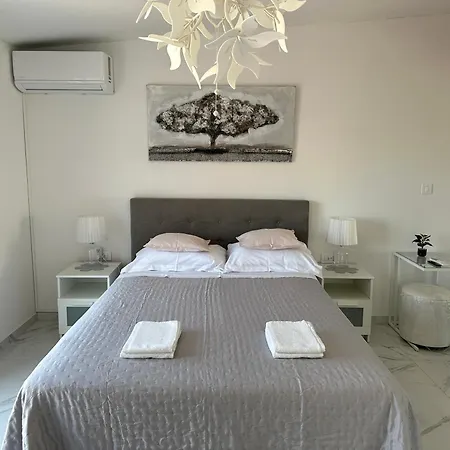 Garden Apartman